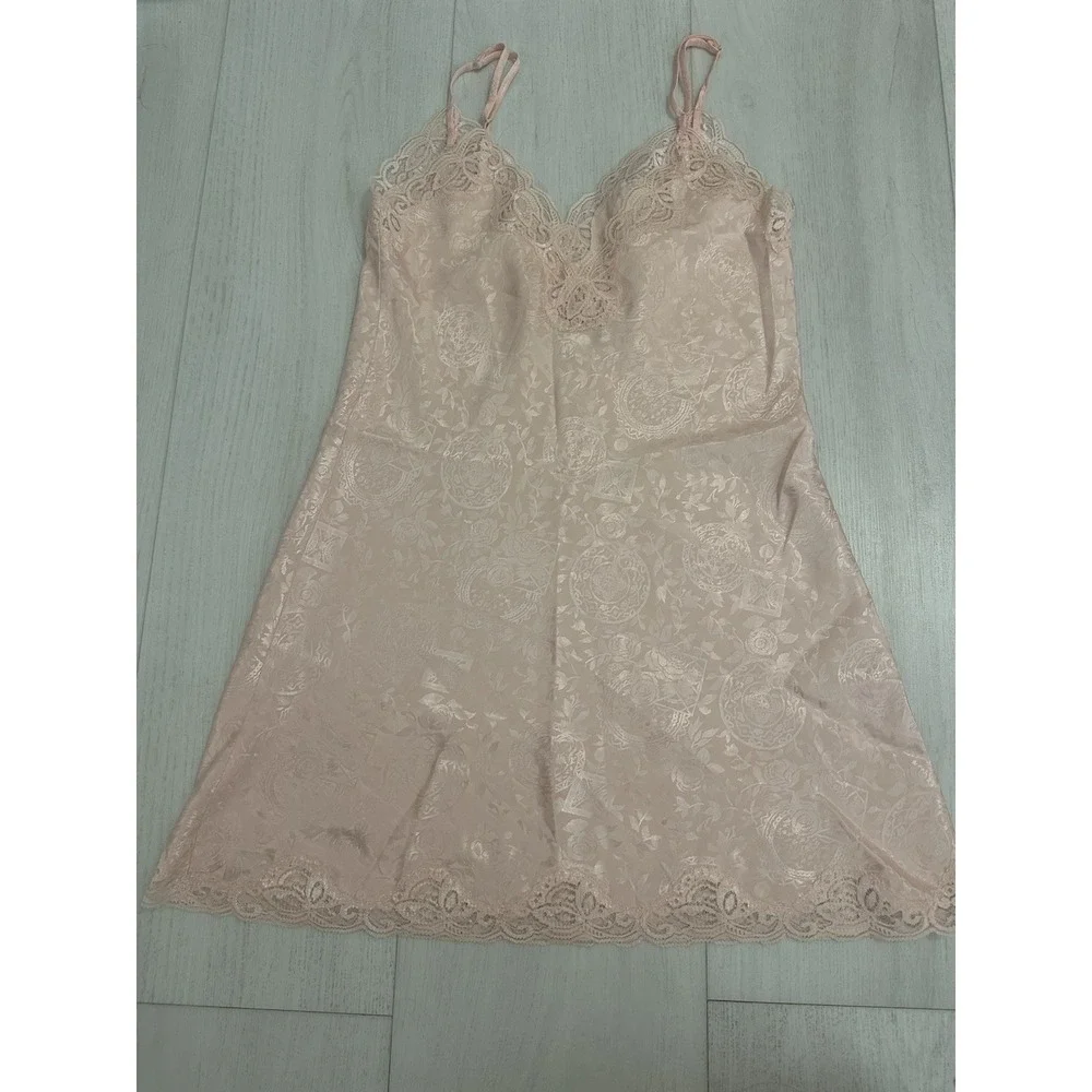 Vintage Victoria's Secret Satin Sleep Slip Sz S Pink - Gold Label - Lace Detail‎